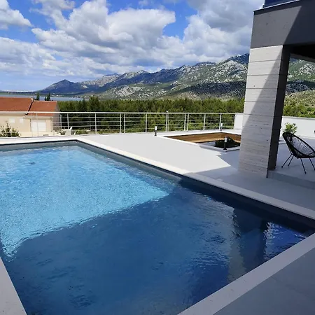 Serenity * ロバニスカ